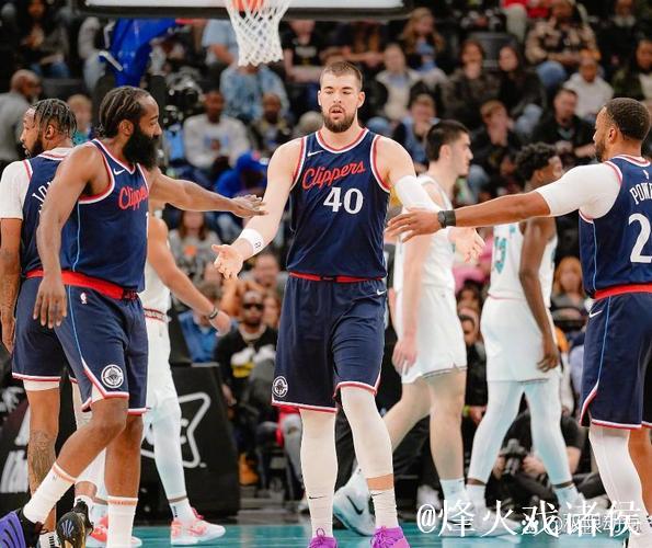 快船再度低迷,主场惨遭灰熊击溃 快船再度低迷,主场惨遭灰熊击溃